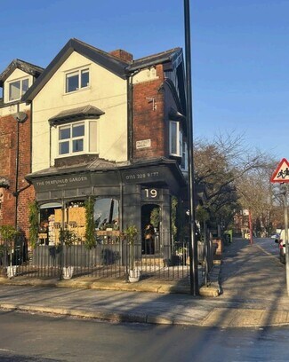 Plus de détails pour 19 Harrogate Rd, Leeds - Commerce de détail à vendre