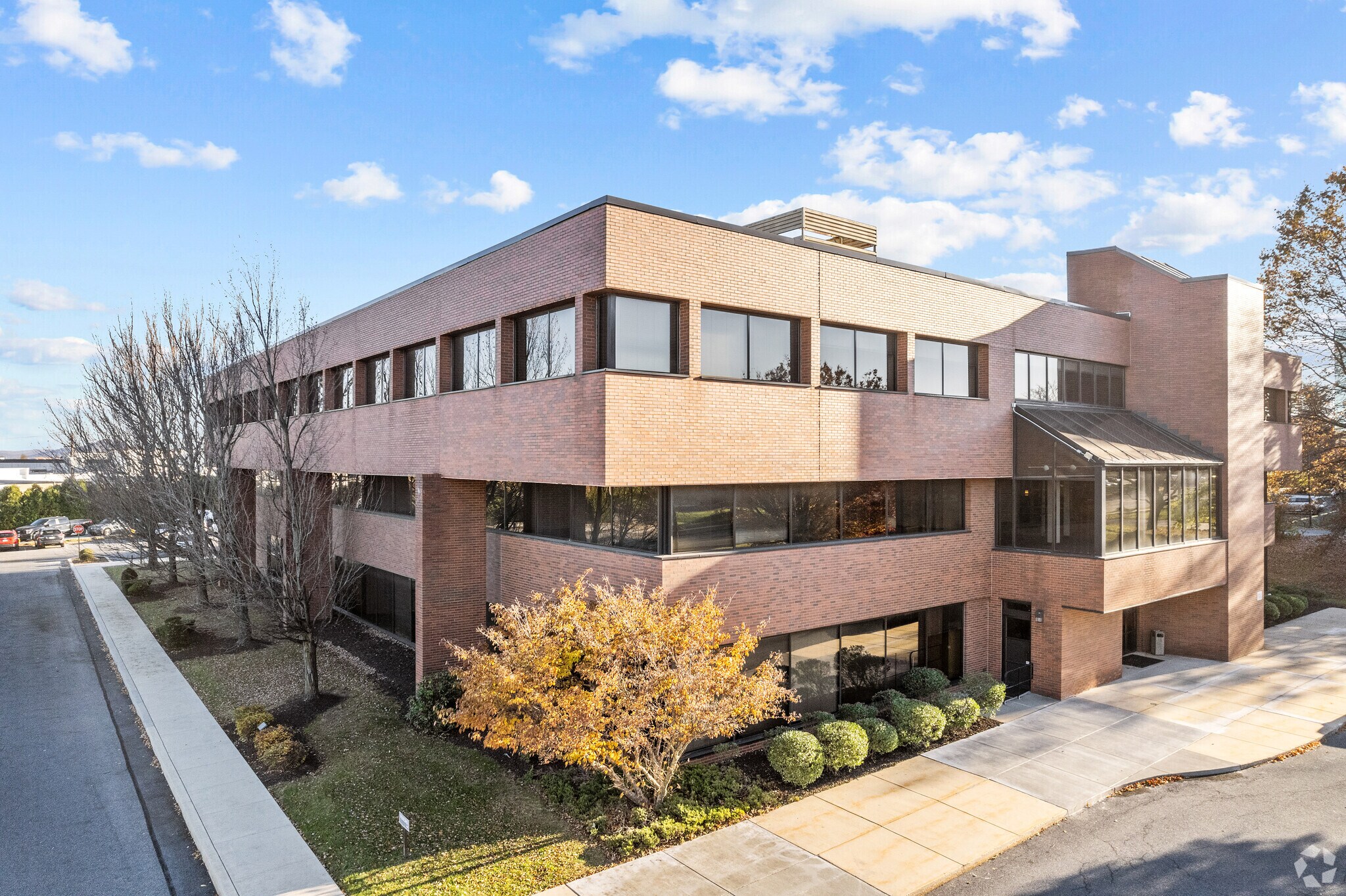 1100 Berkshire Blvd, Wyomissing, PA à louer Photo du bâtiment- Image 1 de 27