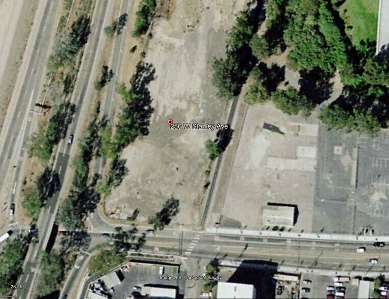256 W Stanley Ave, Ventura, CA à louer - Aérien - Image 3 de 4