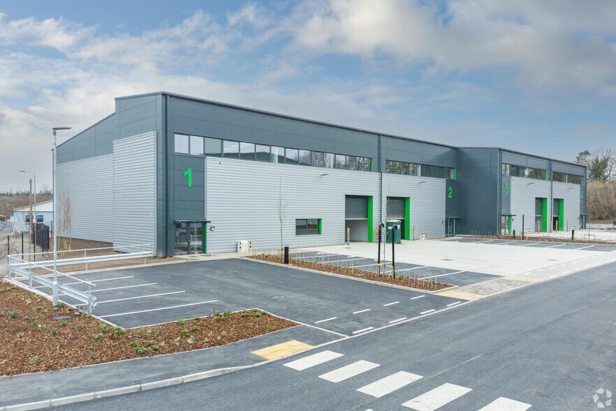 Magna Rd, Wigston à louer - Photo du bâtiment - Image 3 de 17