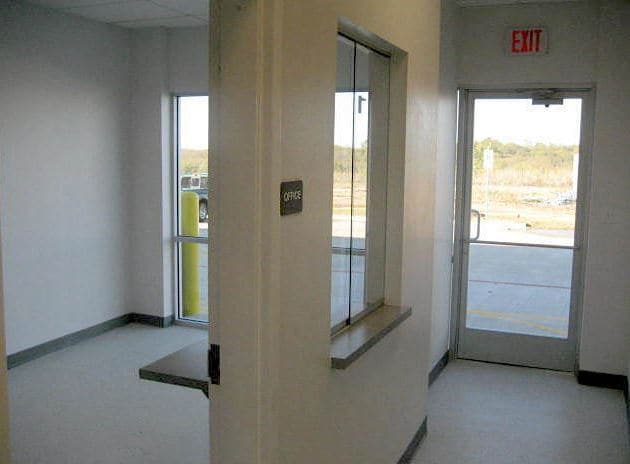 2401 Worthington Dr, Denton, TX for lease - Interior Photo - Image 3 of 5