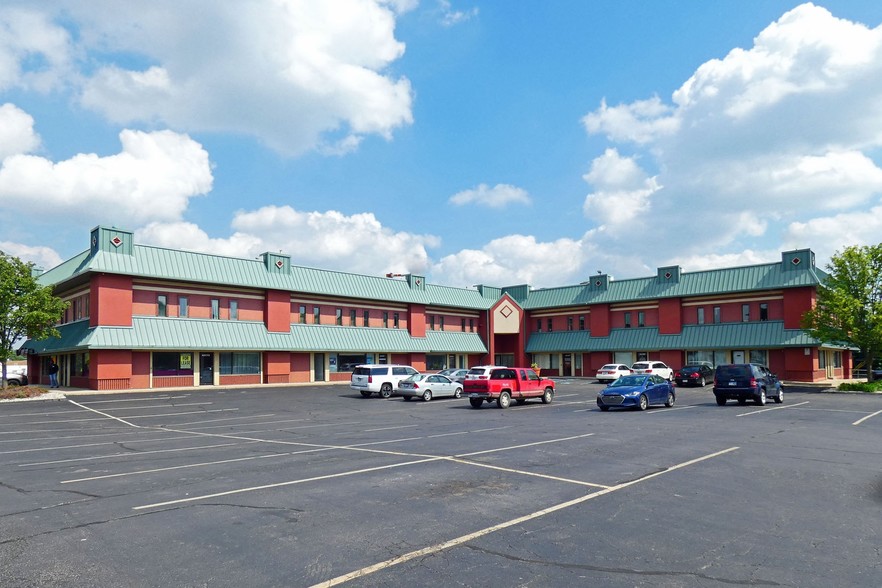 42171-42247 Ann Arbor Rd E, Plymouth, MI for lease - Building Photo - Image 2 of 7