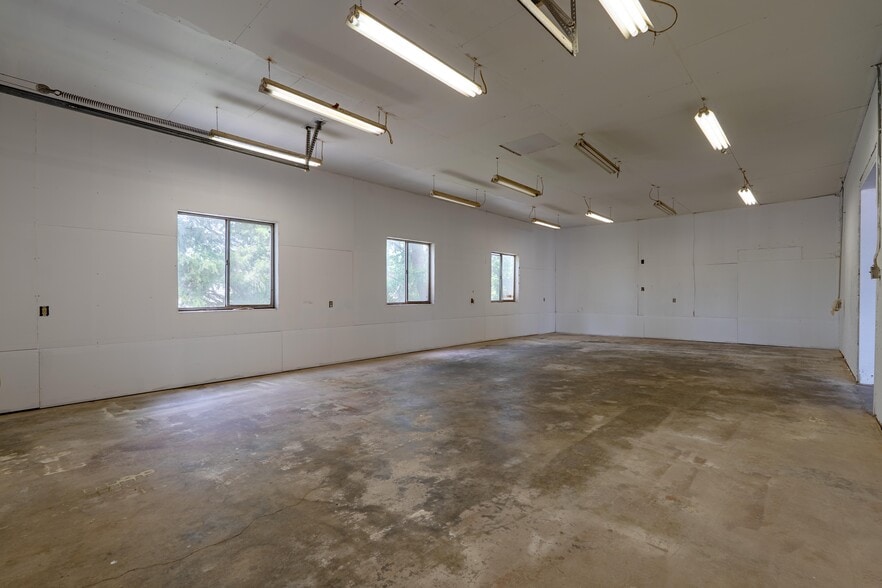 422 State Highway 42, Osage Beach, MO for lease - Building Photo - Image 3 of 17