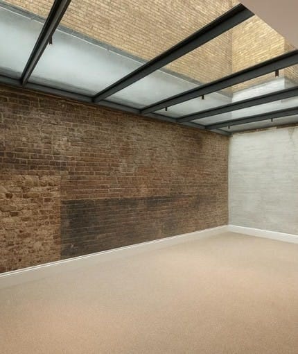 17 Carlisle St, London for lease - Interior Photo - Image 3 of 3