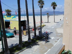 3015 Ocean Front Walk, Venice, CA à louer Photo intérieure- Image 2 de 5