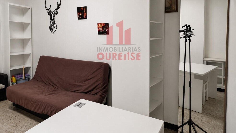 Retail in Ourense, Orense for lease - Interior Photo - Image 2 of 4