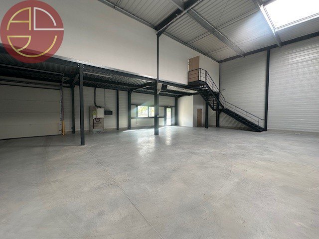 Industrial in Launaguet for lease Interior Photo- Image 1 of 7