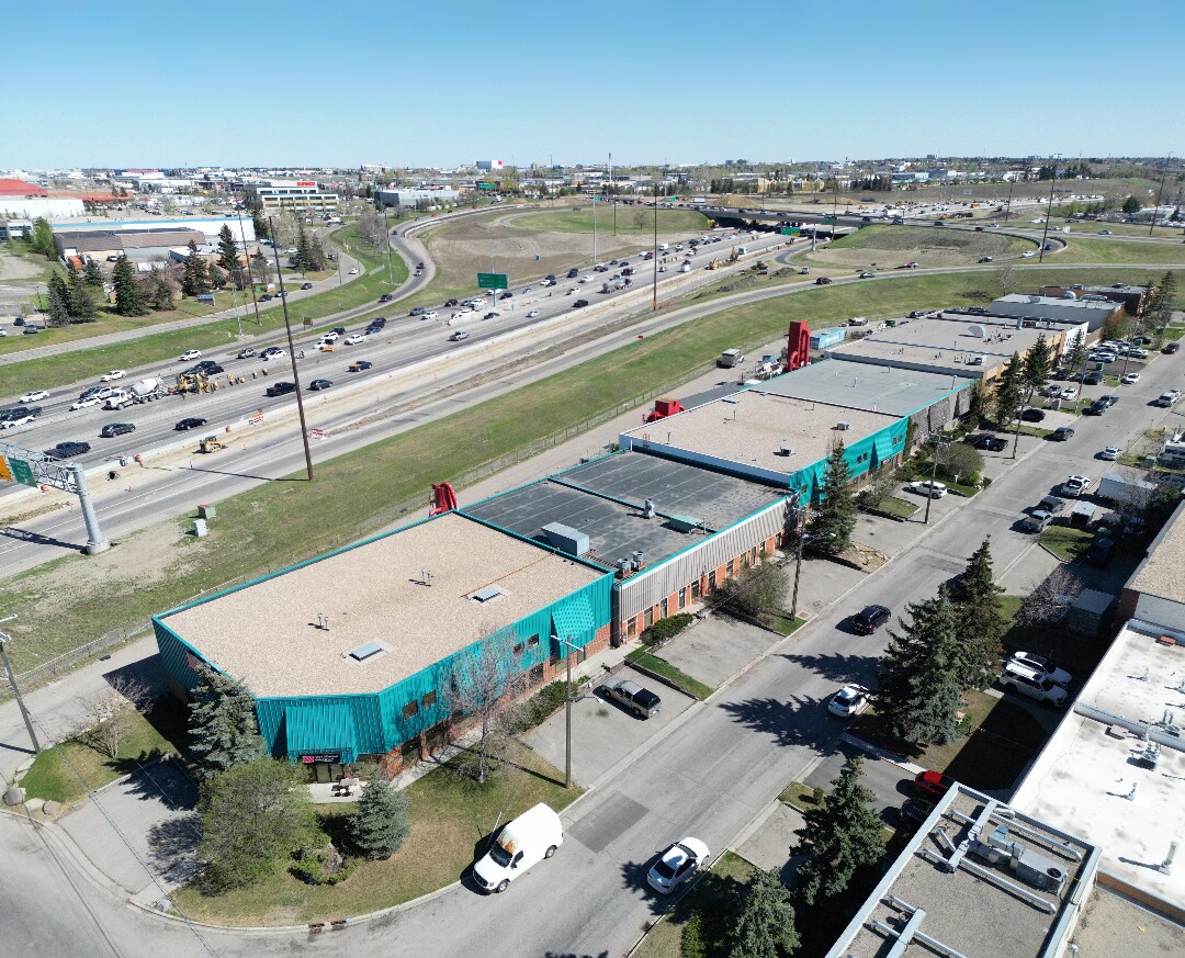 102-124 NE Skyline Cres, Calgary, AB for sale Building Photo- Image 1 of 1