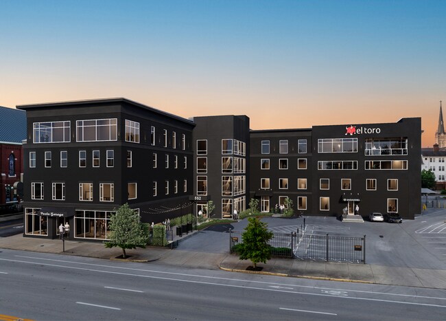 More details for 552 E Market St, Louisville, KY - Office for Lease