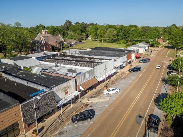 63 E Main St, Ackerman, MS à vendre - Photo du bâtiment - Image 2 de 13