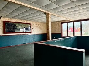 811 N 2nd St, Booneville, MS à louer Photo intérieure- Image 2 de 3