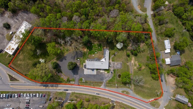Plus de détails pour 354 W Meadow Rd, Eden, NC - Commerce de détail à vendre