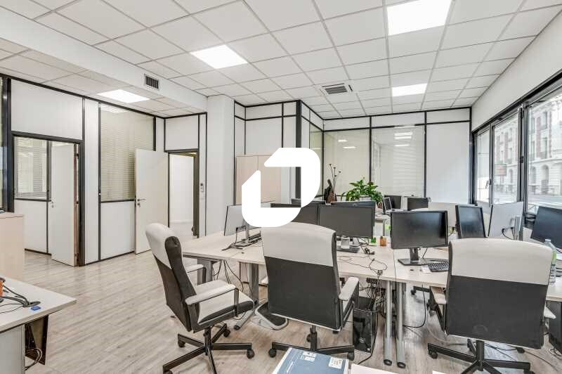 Bureau dans Levallois-Perret à louer - Photo intérieure - Image 3 de 7