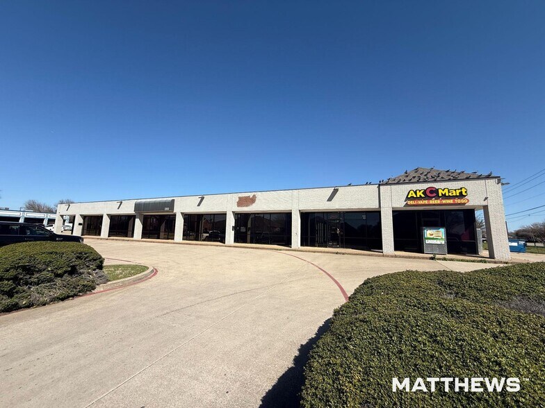 2202 Heads Ln, Carrollton, TX à louer - Photo du bâtiment - Image 2 de 2