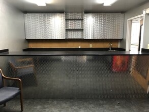 31 Tobey Rd, Bloomfield, CT for lease Interior Photo- Image 2 of 2