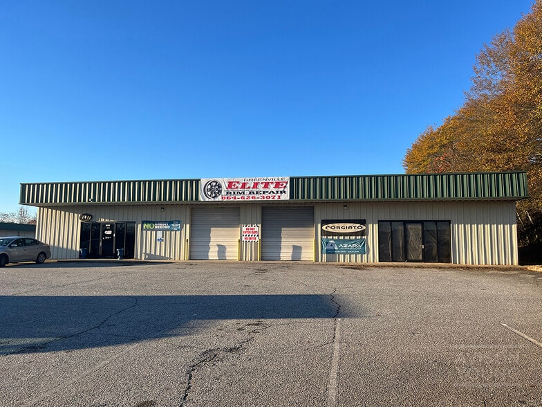 1321 Cedar Lane Rd, Greenville, SC for lease - Building Photo - Image 2 of 3