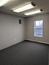 311 E Wisconsin St, Portage, WI for lease Interior Photo- Image 2 of 7