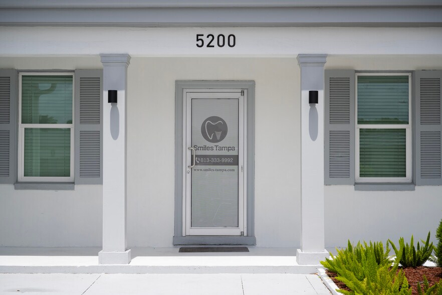 5200 N Armenia Ave, Tampa, FL à vendre - Photo du bâtiment - Image 3 de 33