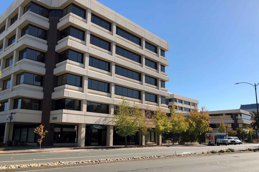 1676 N California Blvd, Walnut Creek, CA à louer - Photo du bâtiment - Image 2 de 4
