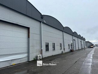 More details for Multiple Space Uses for Lease