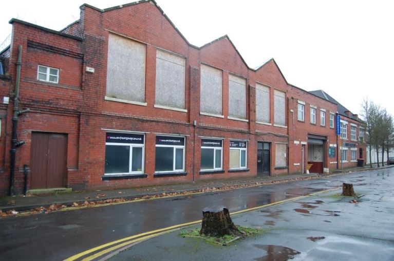 Ward St, Preston à louer - Photo du bâtiment - Image 2 de 2
