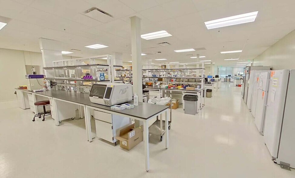 430 N McCarthy Blvd, Milpitas, CA à louer - Photo intérieure - Image 2 de 5