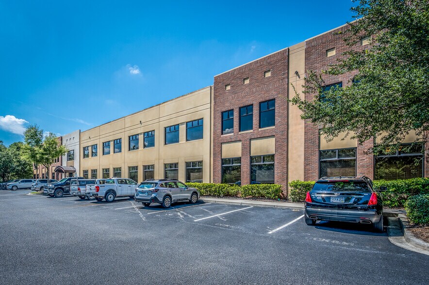 4969 Centre Pointe Dr, North Charleston, SC à louer - Photo du bâtiment - Image 3 de 23