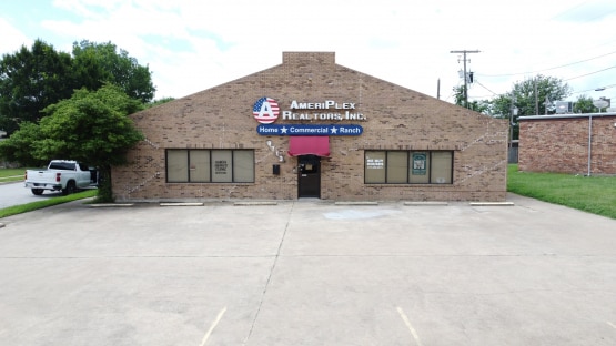 8713 White Settlement Rd, Fort Worth, TX for sale - Building Photo - Image 1 of 2