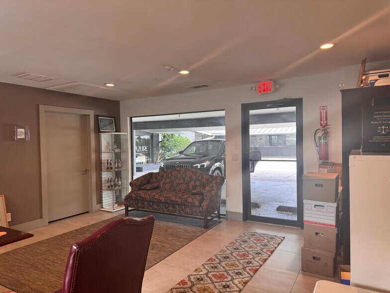 4739 Merwin St, Houston, TX à louer - Photo du bâtiment - Image 3 de 18