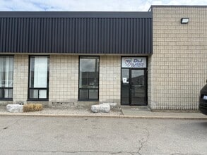80 Hale Rd, Brampton, ON à louer Photo du bâtiment- Image 1 de 4