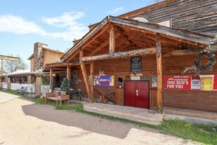 Oxbow Inn & Saloon - Motel