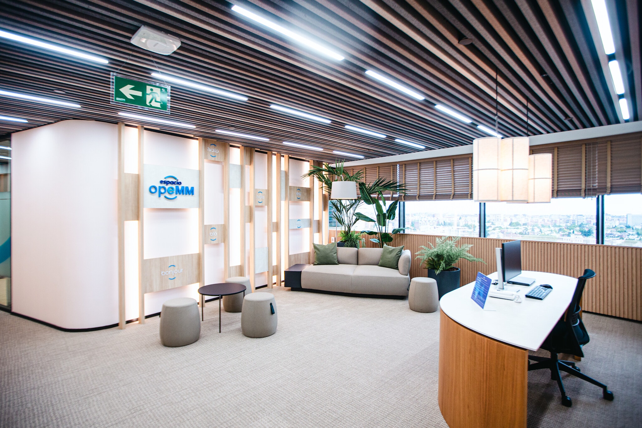 Plaza de Manuel Gómez-Moreno, 2, Madrid, Madrid for lease Interior Photo- Image 1 of 6