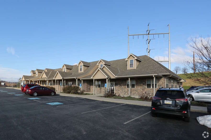 7175-7191 Bernville Rd, Bernville, PA for lease - Primary Photo - Image 1 of 2