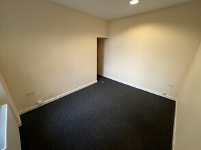 31 Leeds Rd, Ilkley à louer Photo du bâtiment- Image 2 de 3