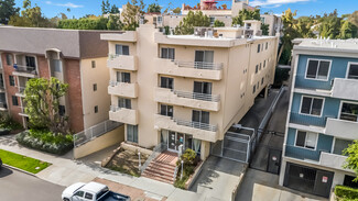 Plus de détails pour 423 Kelton Ave, Los Angeles, CA - Multi-résidentiel à vendre