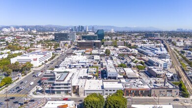 2216 S Barrington Ave, Los Angeles, CA - Aerial  map view