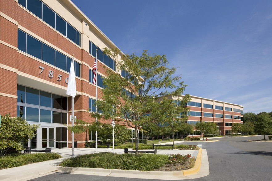 7850 Walker Dr, Greenbelt, MD à louer - Photo du bâtiment - Image 3 de 6