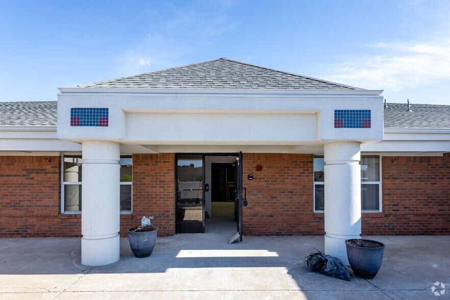 210 N Alma Rd, Allen, TX à louer - Photo du bâtiment - Image 3 de 4
