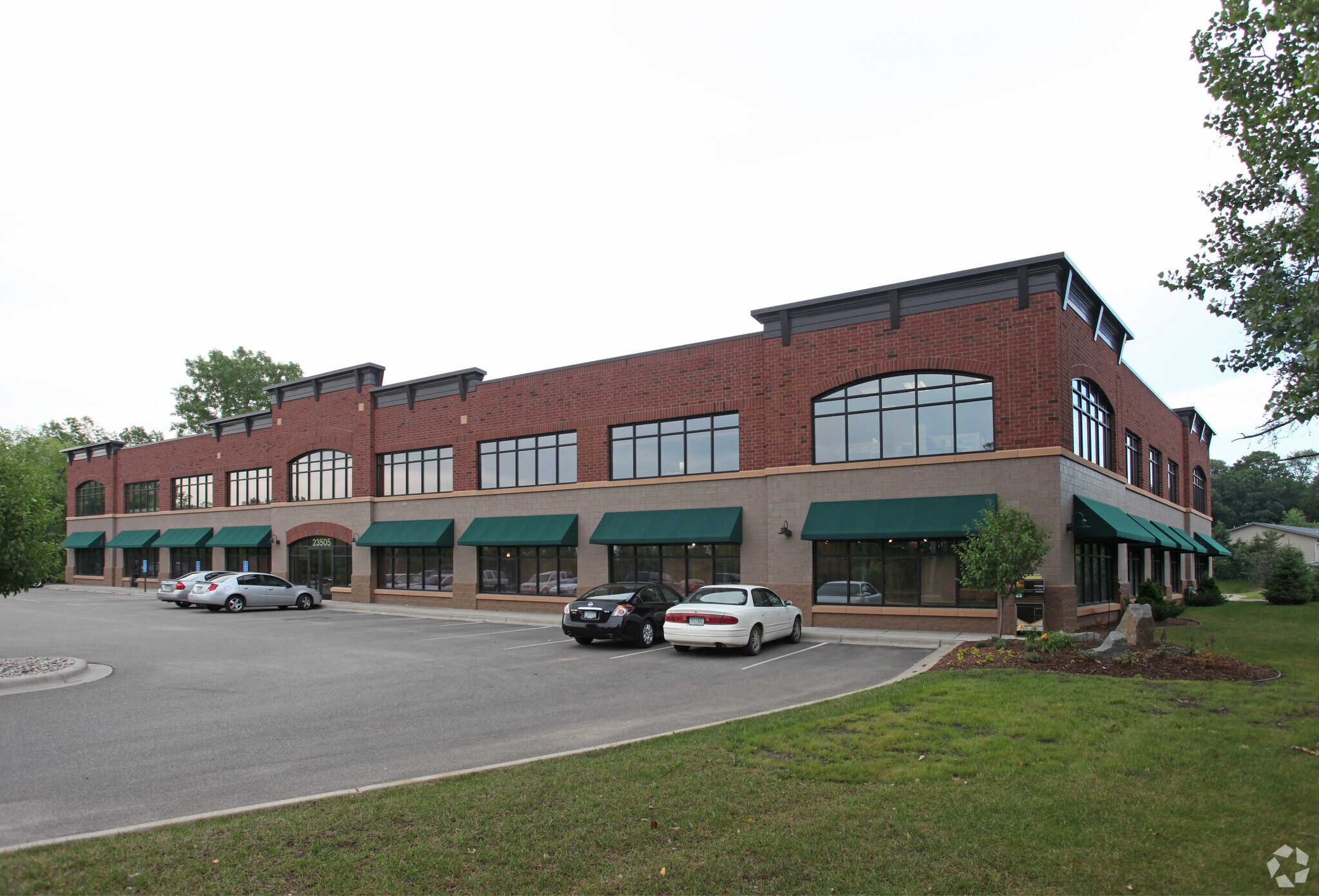 23505 Smithtown Rd, Excelsior, MN for lease Primary Photo- Image 1 of 13