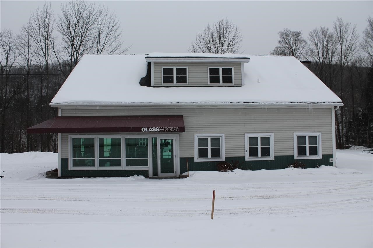 2319 US Route 2, Waterbury, VT à vendre Photo principale- Image 1 de 1