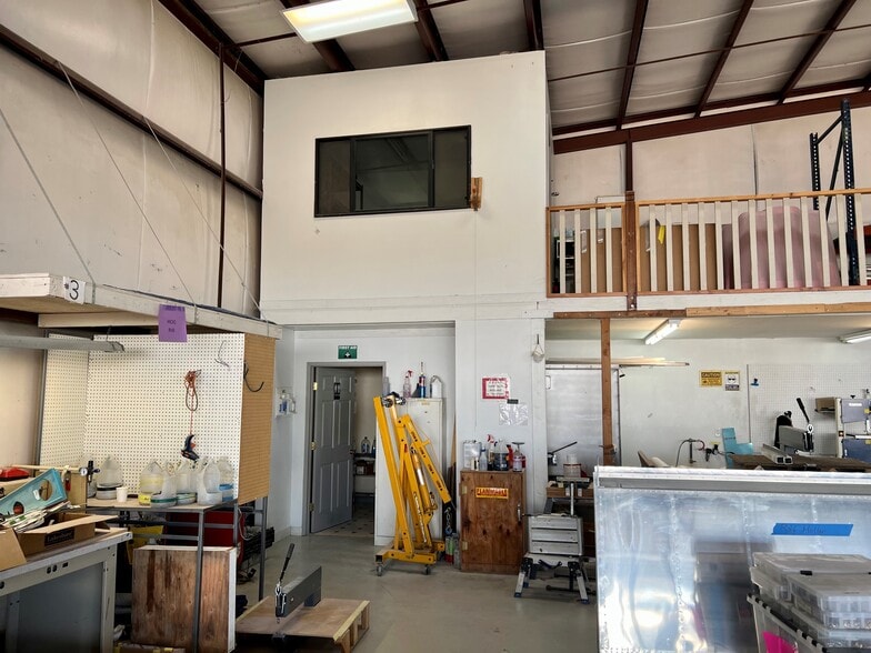 90331 Boeing Dr, Eugene, OR for lease - Interior Photo - Image 3 of 4