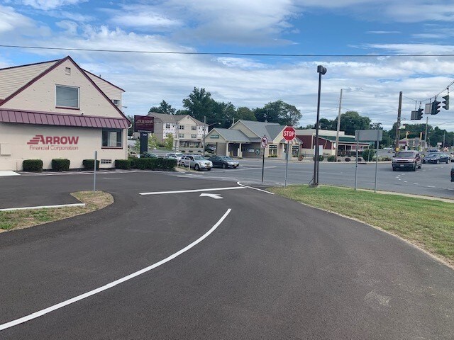 1963 Altamont Ave, Schenectady, NY à vendre - Photo du bâtiment - Image 3 de 8