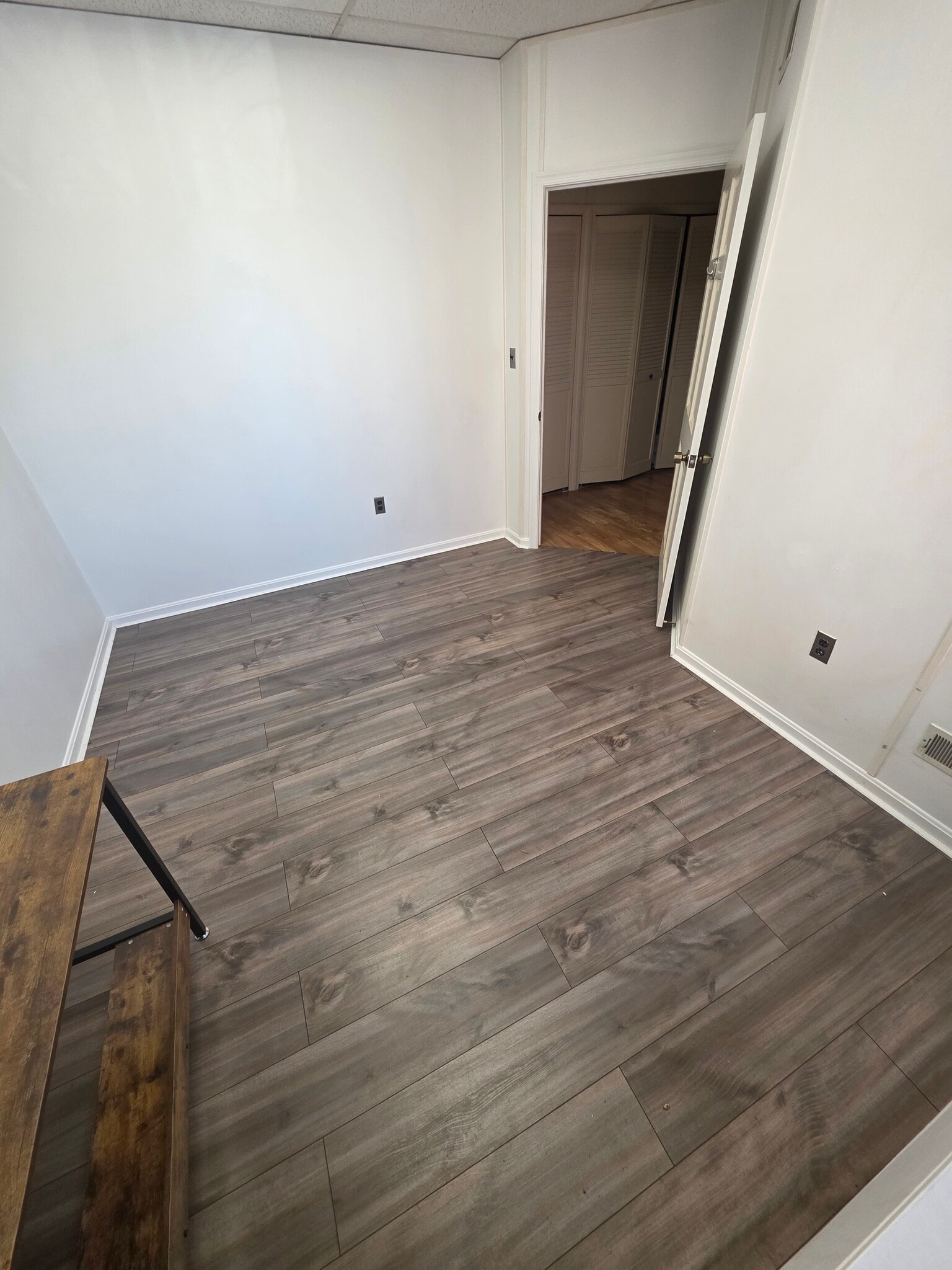 17 W Jefferson St, Rockville, MD à louer Photo intérieure- Image 1 de 2