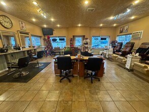 9222 Silverdale Way, Silverdale, WA for lease Interior Photo- Image 1 of 35