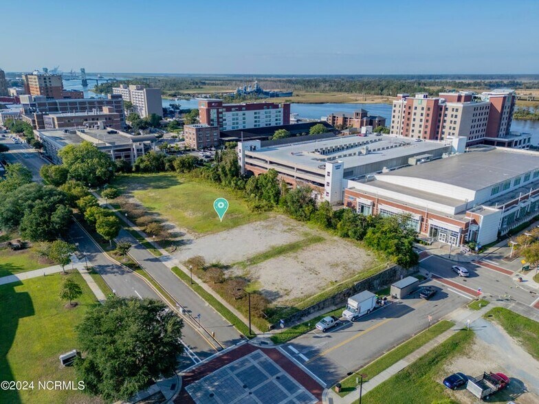 615 N Front St, Wilmington, NC à vendre - Photo du bâtiment - Image 2 de 20