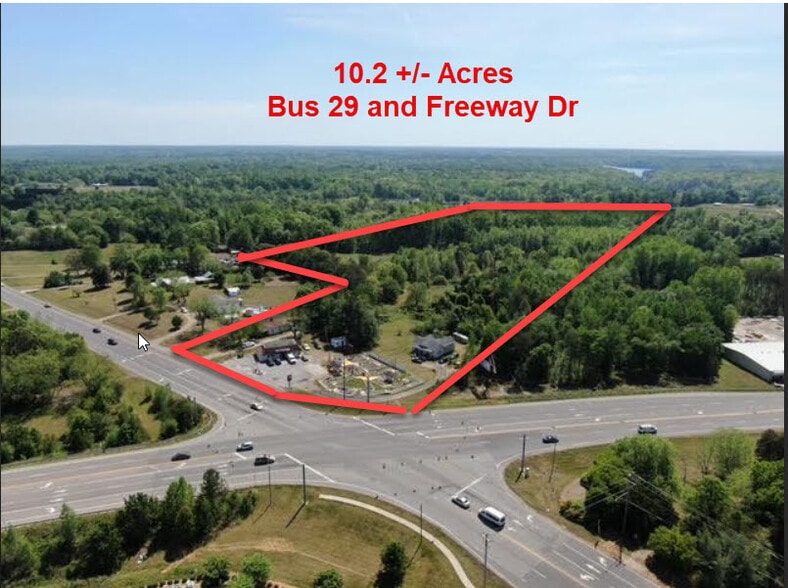 10+/- Acres 2200, 2216 and 2228 Bus 29 portefeuille de 3 propriétés à vendre sur LoopNet.ca - Photo principale - Image 1 de 1