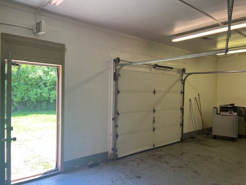 2020 Crutchfield St, Chattanooga, TN for sale - Building Photo - Image 2 of 12