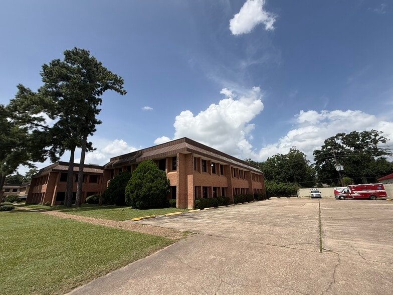 17150 Butte Creek Rd, Houston, TX for sale - Building Photo - Image 3 of 15