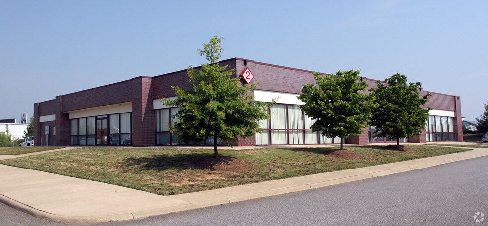 4729 Carr Dr, Fredericksburg, VA à vendre - Photo du bâtiment - Image 2 de 2