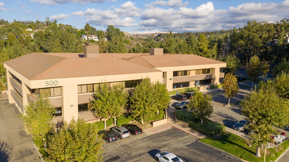 500 S Anaheim Hills Rd, Anaheim, CA à louer - Photo principale - Image 1 de 5